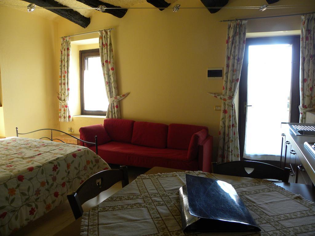 Agriturismo Fano'S Farm Suno Extérieur photo