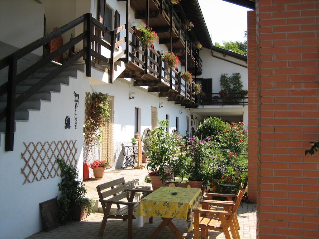 Agriturismo Fano'S Farm Suno Extérieur photo