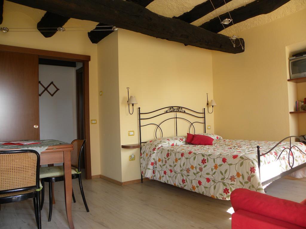 Agriturismo Fano'S Farm Suno Extérieur photo